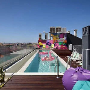 *** Hotel Moxy Portogallo